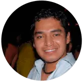 Paul, experto en tour de Cabo Best Tours brindando atencion personalizada